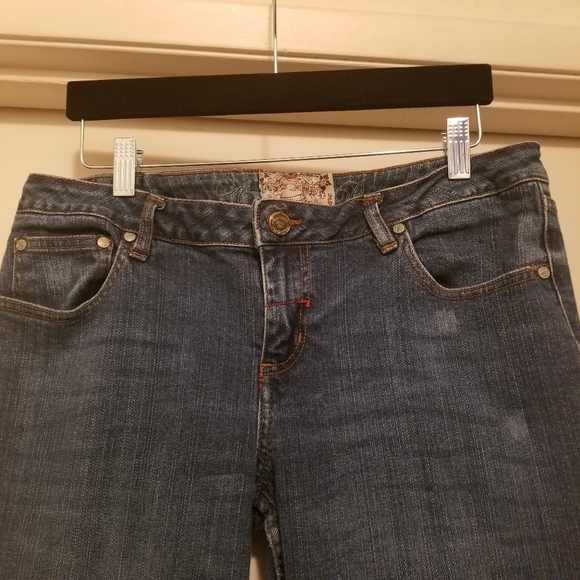 American Rag Jeans - Picture 3 of 13